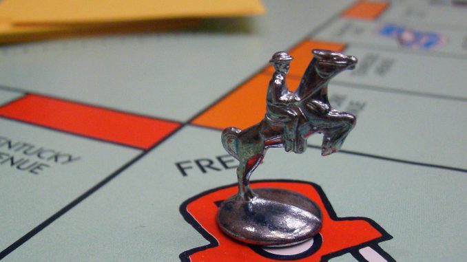 monopoly-3427599_1920